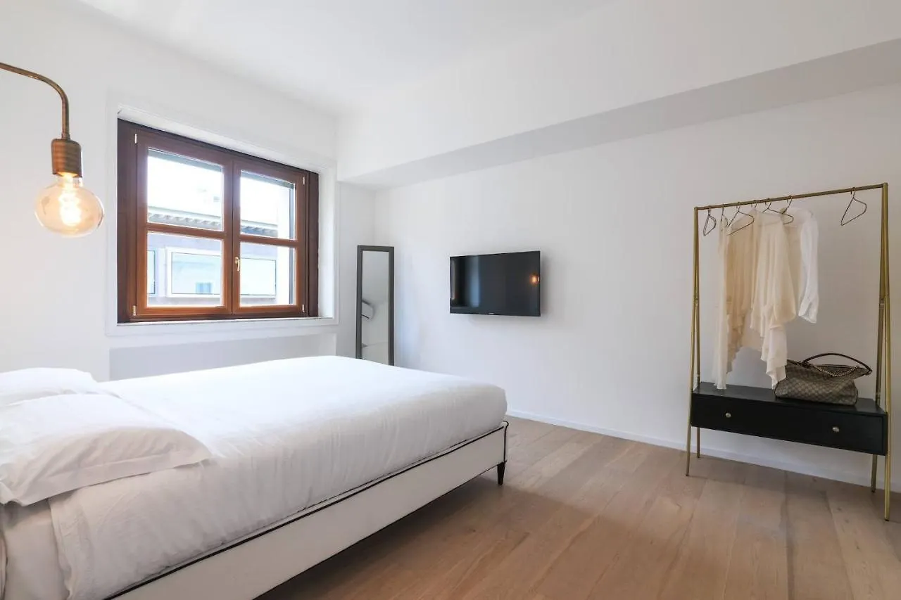 Elegant Urban Retreat In The Heart Of Milan - Brera Apartamento Itália
