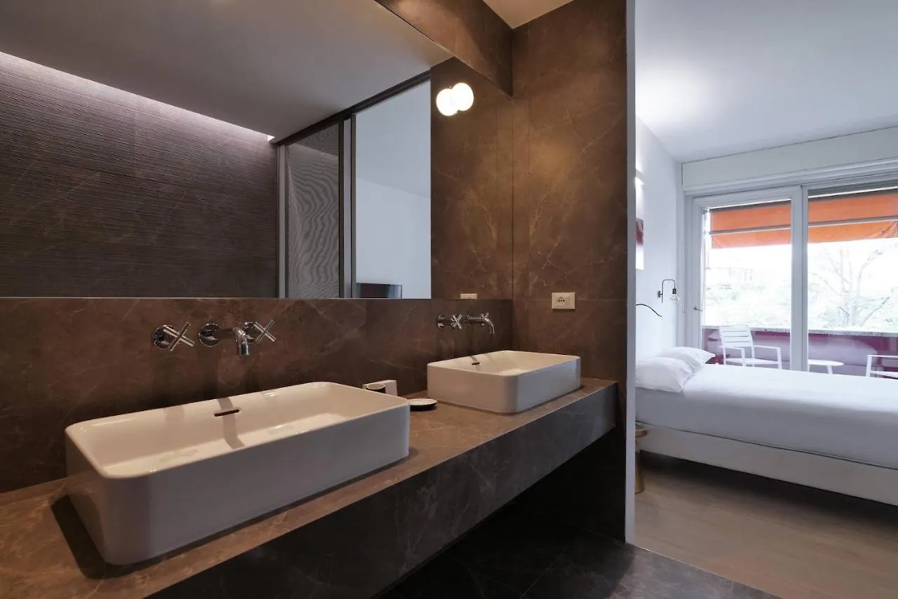 Elegant Urban Retreat In The Heart Of Milan - Brera Apartamento