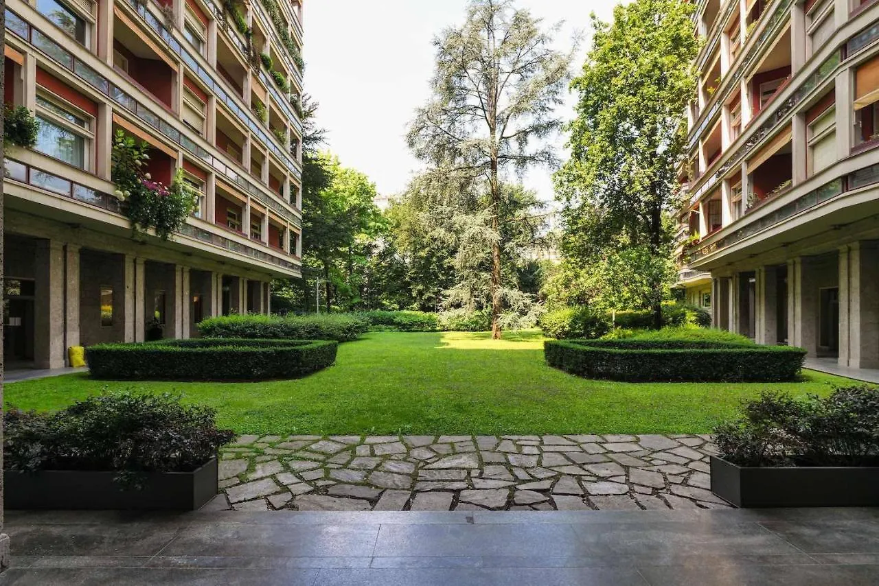 Elegant Urban Retreat In The Heart Of Milan - Brera Apartamento Itália
